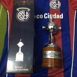 San Lorenzo Libertadores Trophy Replica 1:3